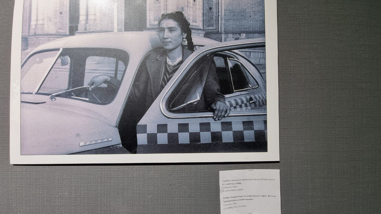 Тошкент такси парки ҳайдовчиси Фотима Тўрахўжаева, 1953 й., Тошкент
